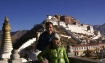 Am Tag vor Weihnachten unter dem Himmel von Lhasa, in Gedanken bei unseren Familien!