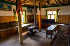 our homestay in Syanboche - fortunatelty, they spent goat and yak dung (yak kack =) to heat in the evening, because also in the houses it get's sensitiv cold..