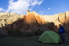 perfect campsite in front of the caves