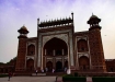 Royal Gate - das Eingangstor zum "Paradies auf Erden" mit seinen Gärten, Brunnen und dem Taj Mahal!